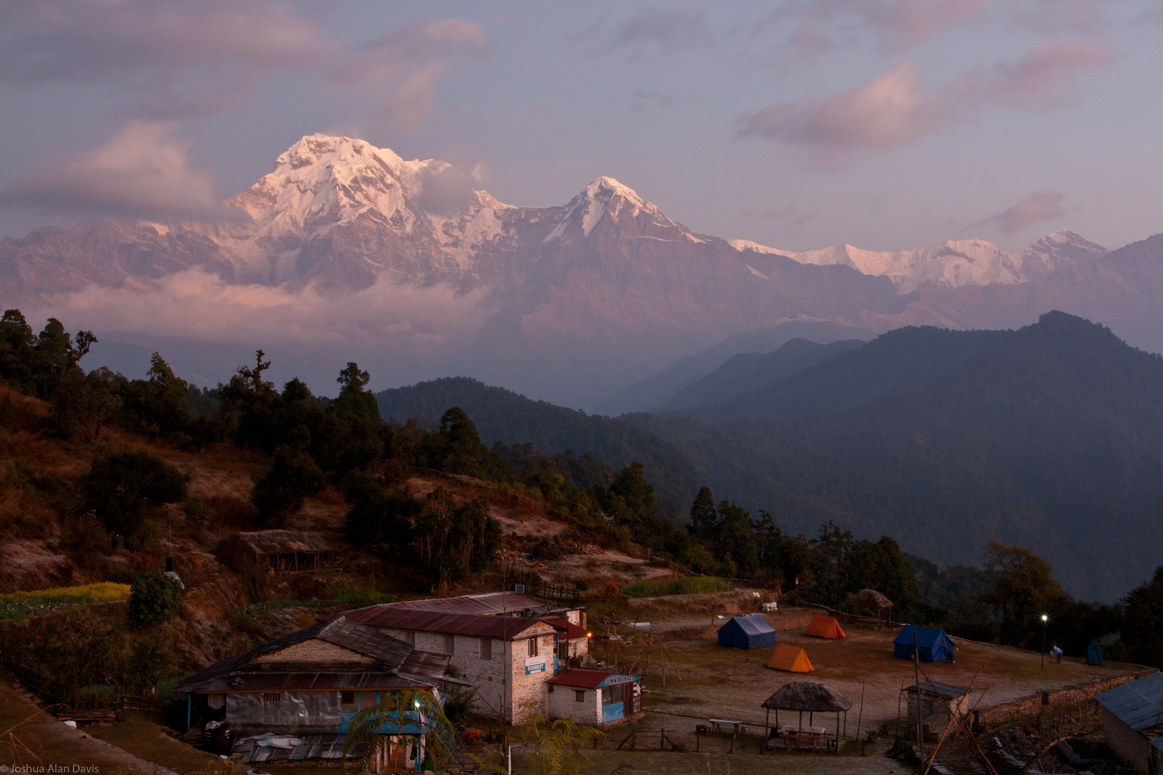Nepal Essence: City Sights & Mountain Hikes